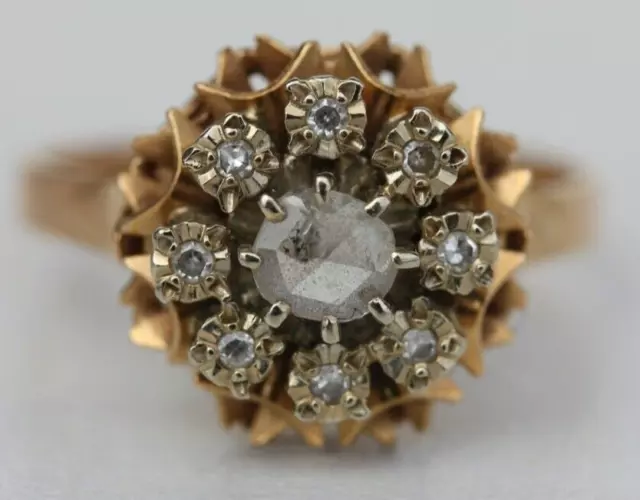 BAGUE FLEUR EN OR JAUNE 18K - TETE D'AIGLE - SERTIE DIAMANTS - T. 58 - 4,7 g