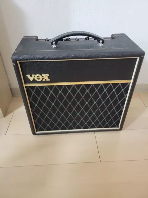 Vox Pathfinder 15 V9168 Guitar Amplifier  Used