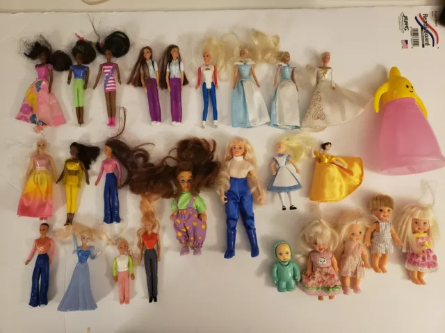 Mattel Barbie & Other Dolls Lot Of 26 Vintage 90s