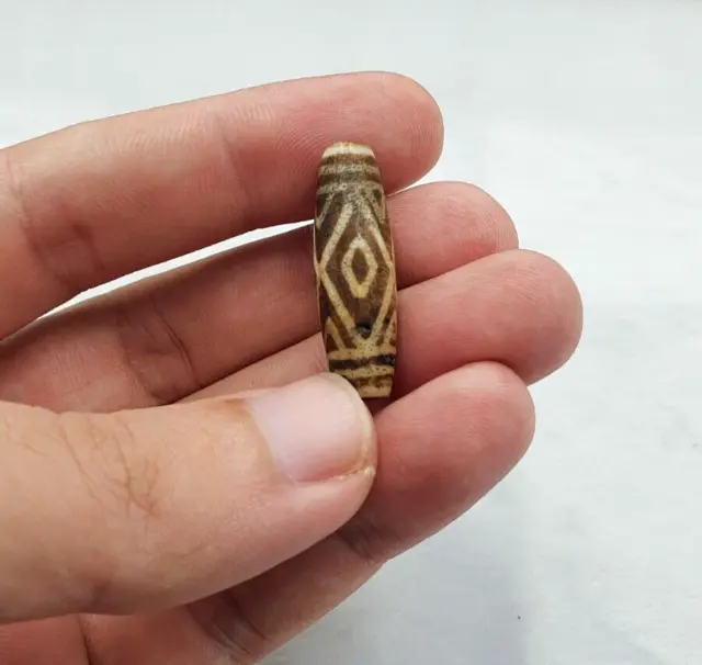 South Asian Burmese Antiques Trade Pumtek petrified Wood Beads Late 19 C. 31mm 6