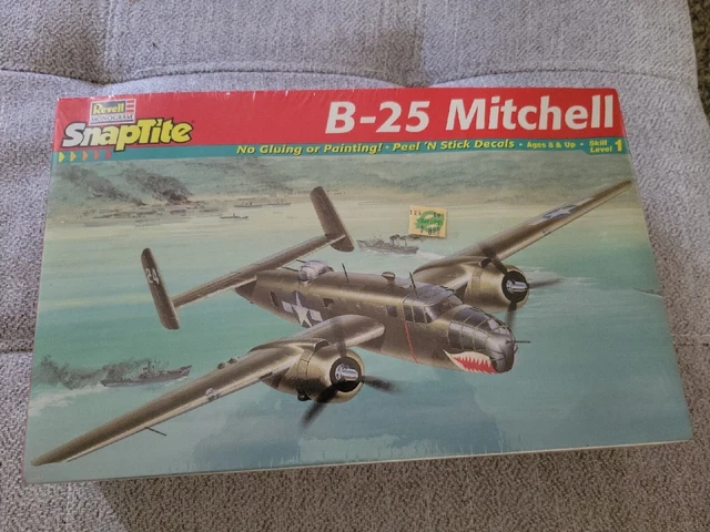 SEALED VTG 1998 Monogram B-25 MITCHELL WWII BOMBER SnapTite 1:72 Model Kit SEALED VTG 1998 Monogram B-25 MITCHELL WWII BOMBER SnapTite 1:72 Model Kit