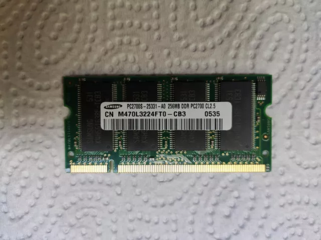 Samsung 256 MB SO-DIMM DDR-333MHz-CL2.5, PC-2700S, SDRAM 200 PIN, modulo memoria