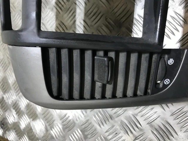 FOR Kia Carnival Moldura protectora de la rejilla de ventilación ES348851-57