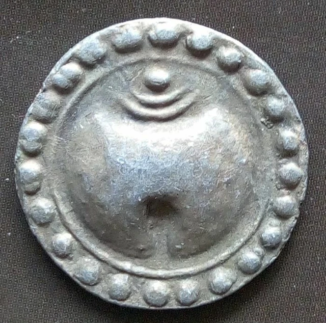 18th circa.--SOUTHEAST ASIA--ANCIENT COIN---CONCH---dia. 32 mm.