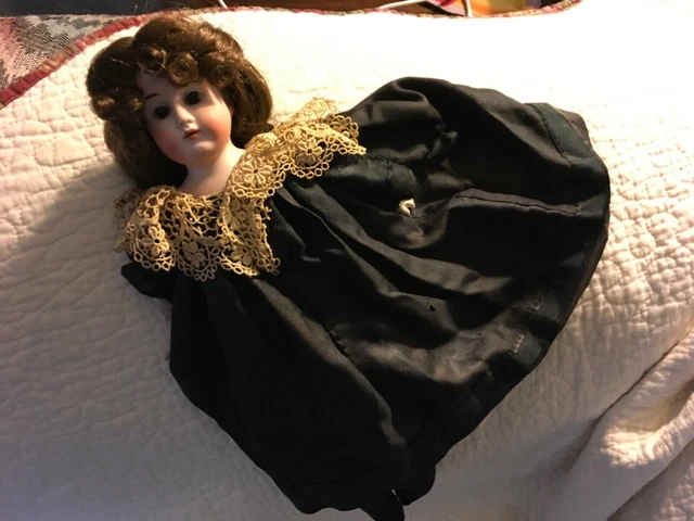 Inv 144 Lot of 13 Porc /Bisque Dolls: Sally Tudor 1979 12”  Snow White flip 6”