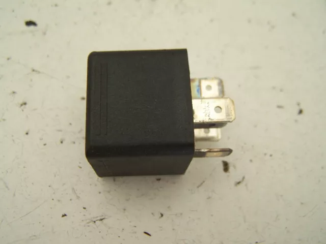 Jeep Cherokee sport Relay 56006709 (2005-2007)