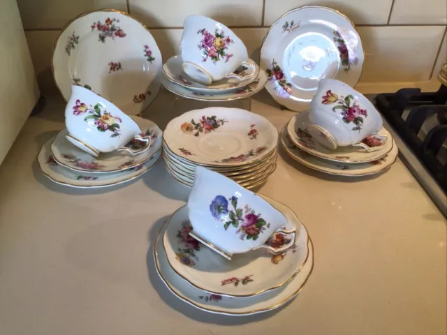 Vintage - George Jones - Crescent China - Part Tea Set - Floral Sprays (25473).