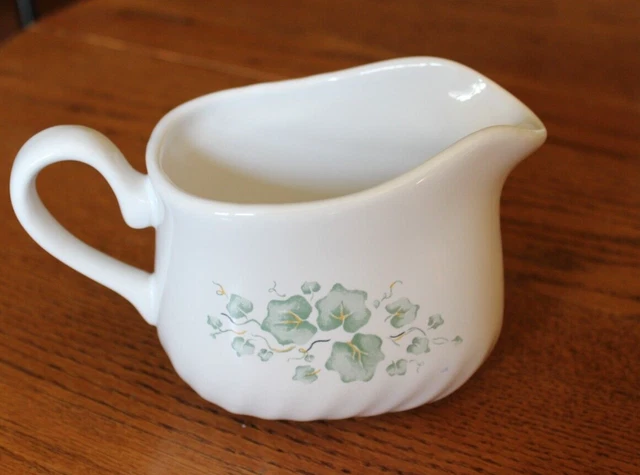 Corelle Coordinates Callaway Ivy Swirl Gravy Boat