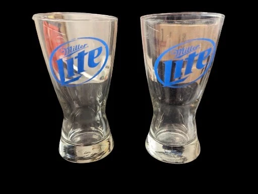 2 Miller Lite True Pilsner Beer Vintage Beer Glass VERY NICE VINTAGE GLASSES