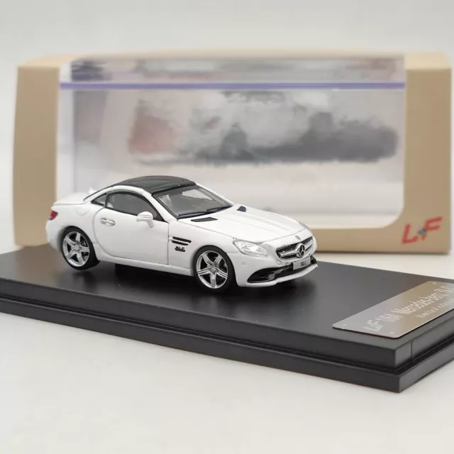 1:64 LF Mercedes-Benz SLC Running Vehicle Open Door Diecast Toys Car Model White