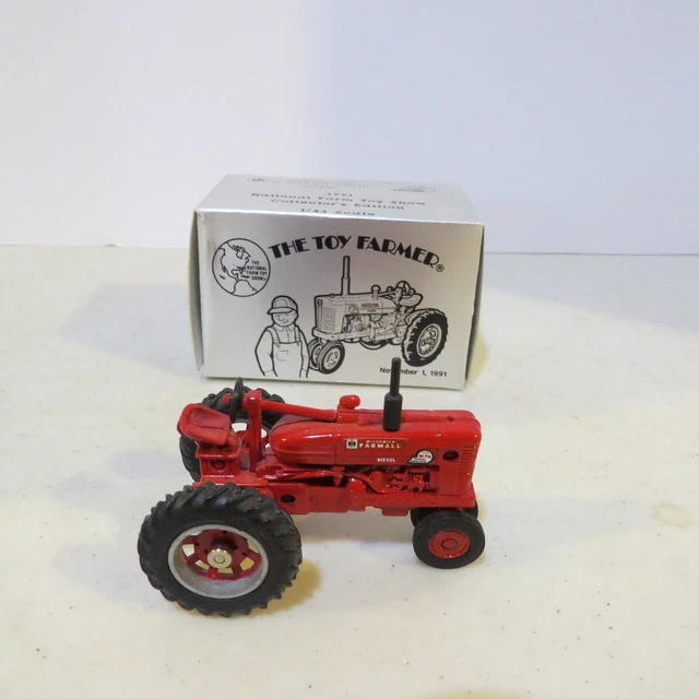 ERTL MCCORMICK FARMALL Super M Tractor Toy Farmer Made USA 1/43 IH4263