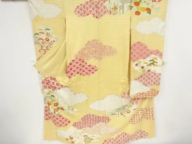 09124# Japanese Kimono / Antique Furisode / Embroidery / Flower Classical Patter