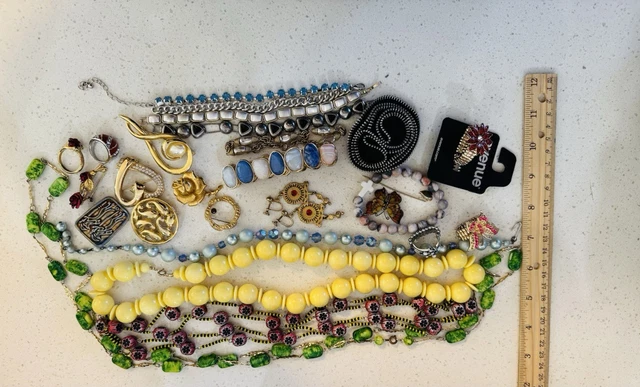 Lot De Bijoux Vintage – Multicolore – Marque Générique – Occasion Bon état