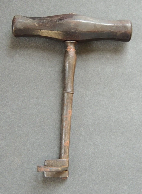 ANTIQUE DENTAL KEY / TOOTHKEY / TOOTH EXTRACTOR - Early to Mid-19th century