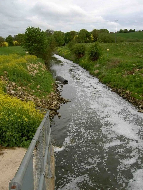 Photo 6x4 The River Dearne Darfield From the weir on the footpath (bridle c2009
