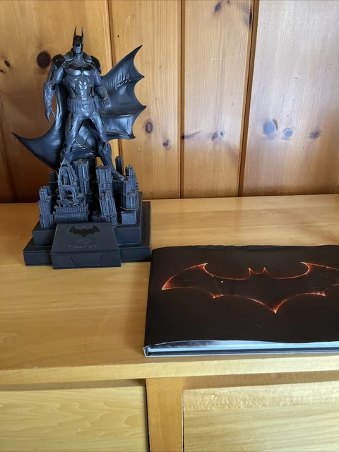 XBOX One BATMAN ARKHAM KNIGHT Limited Edition W/ Statue and Art Book ONLY