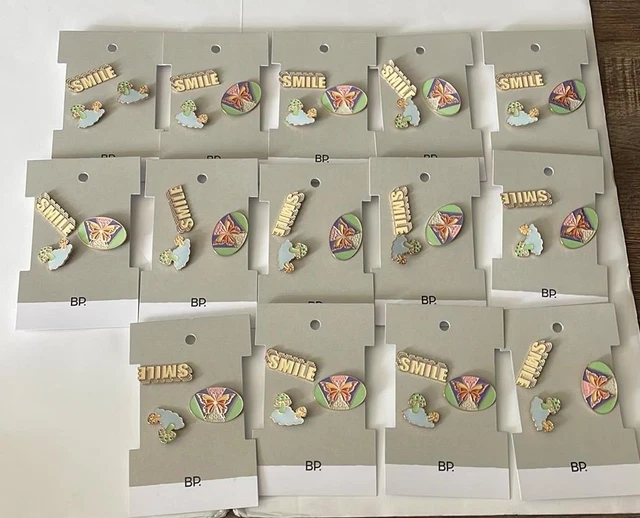 Lot Of BP Pins Nordstrom Smile girls NEW NWT
