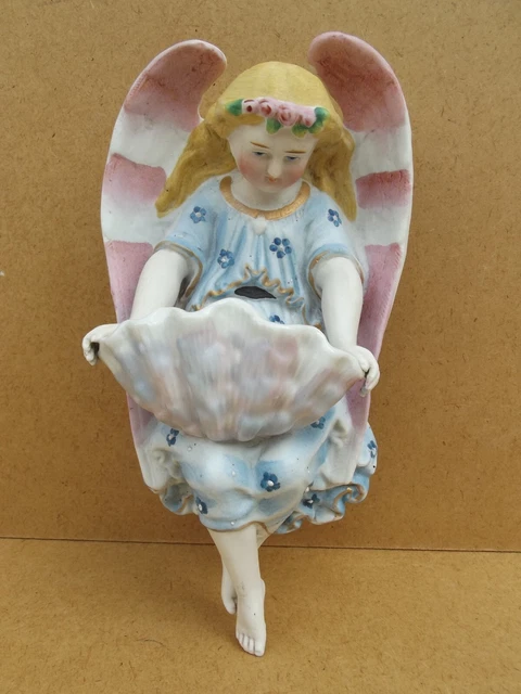 Ancien bénitier ange en biscuit Figurine