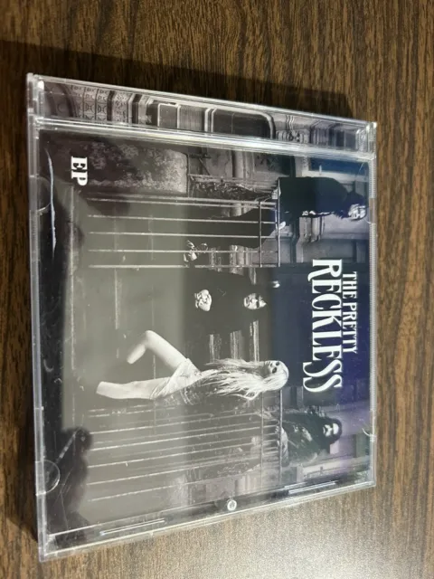 THE PRETTY RECKLESS SIGNED  CD Autographed By Entire Band
