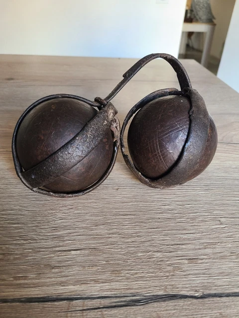 Anciennes Boules De Pétanque Ou Lyonnaise - Jeu D'occasion Vintage