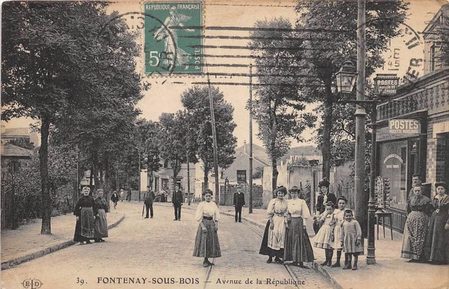 Cpa 94 Fontenay Sous Bois Avenue De La Republique