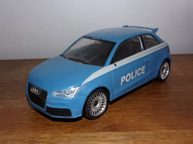 Épave 1/24 Audi A1 Quattro Police Polizia Polizei Policia Mondo Motors Security