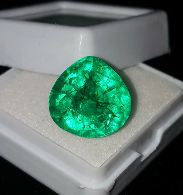 Opale De Feu Monarque (Fire Opal) - 81.75 Carats - Taille Ovale Double Coupe - Pierre Précieuse Lab-Created Multicolore