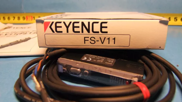 Keyence FS-V11 Fiber optic sensor