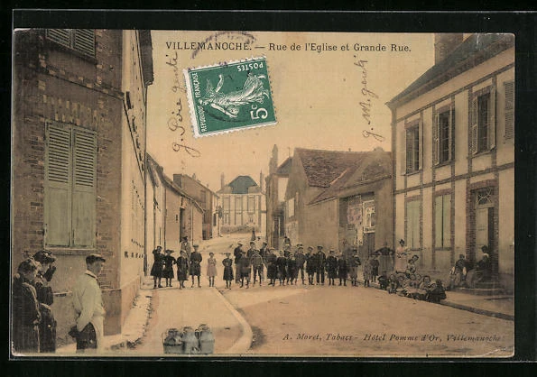 CPA Villemanoche, Rue de l´Eglise et Grande Rue