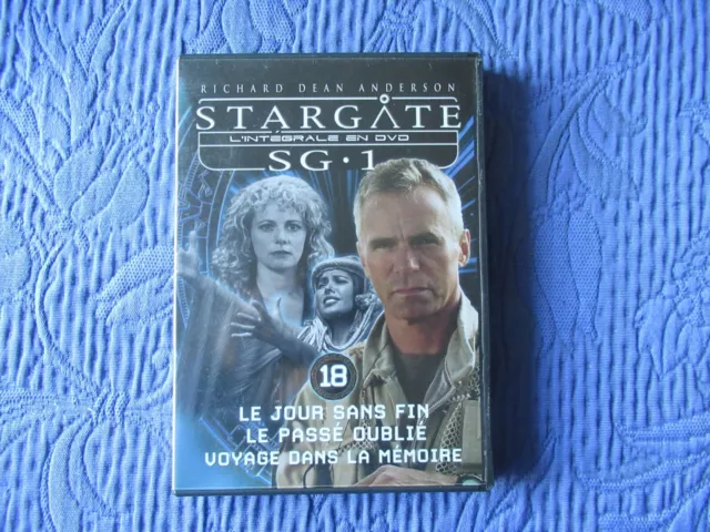 Stargate SG 1 L'Intégrale en Dvd N° 18 Le jour sans fin La passé oublié Voyage d