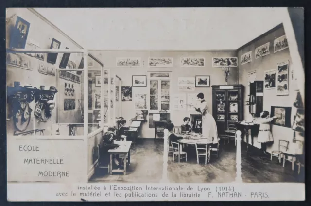 CPA Carte postale ECOLE MATERNELLE MODERNE Fernand NATHAN 1914 Expo Inter Lyon