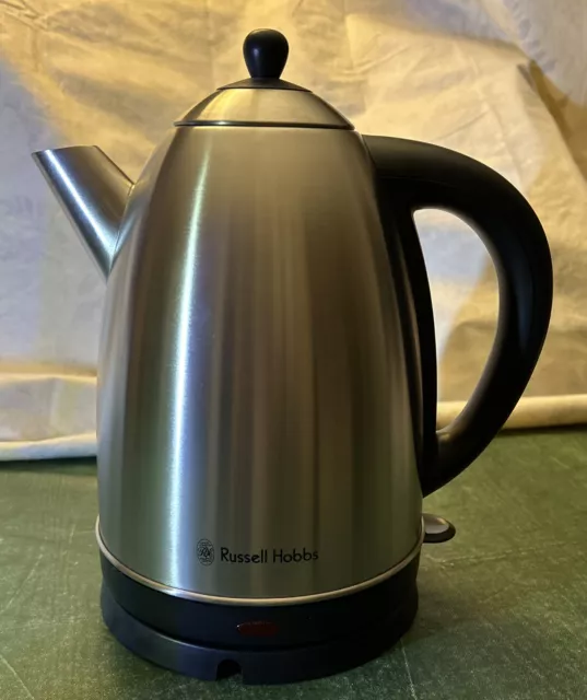 Russell Hobbs 1.7L Electric Kettle Keep Warm Tea Tray Tea/Coffee Carafe  RHTT9W