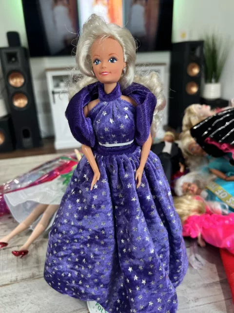 Barbie Fashion Corner Birthday Treasures October Limited Edition 11 1/2"