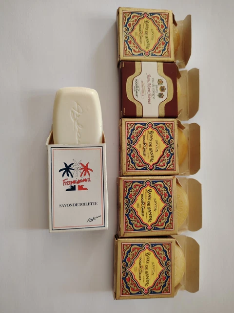 Roger & Gallet Savon Parfumé Oeillet Mignardise 100g | DocMorris France