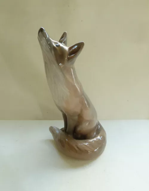 ROYAL COPENHAGEN Vintage Porcelain Figurine No. 437 – Large Barking Fox