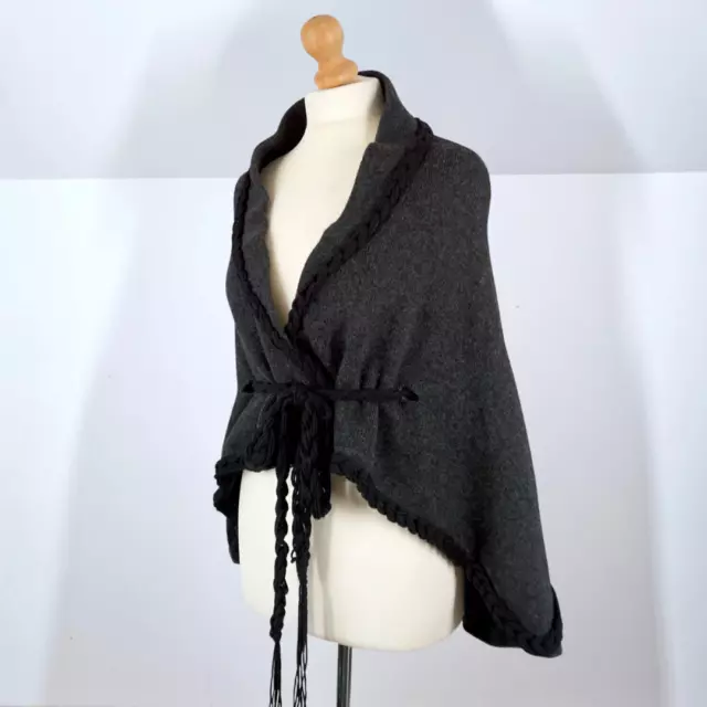 100% Wool Cape Flat 8 Hand Knitted Cardigan Wrap Shawl Shrug Grey Black One Size