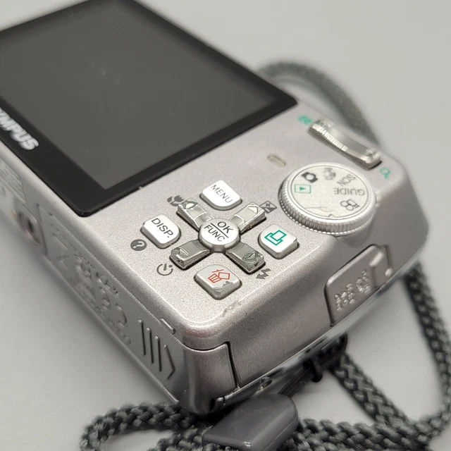 Olympus Mju 740 7,1 megapixel fotocamera digitale compatta argento testato 18