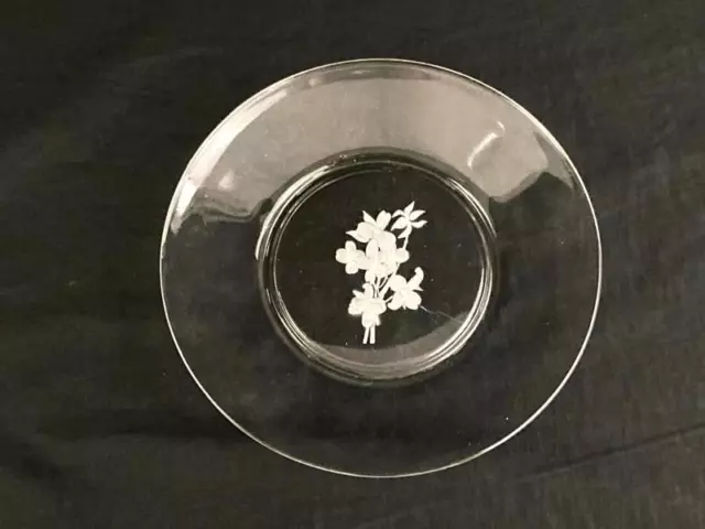 Vintage Clear Pressed Glass 8" Luncheon Plates Etched Floral Center Bread Salad