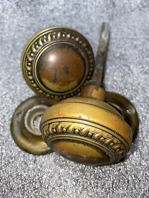 ANTIQUE Pair Of Botniah Yale & Towne Door Knobs With Rosettes 2