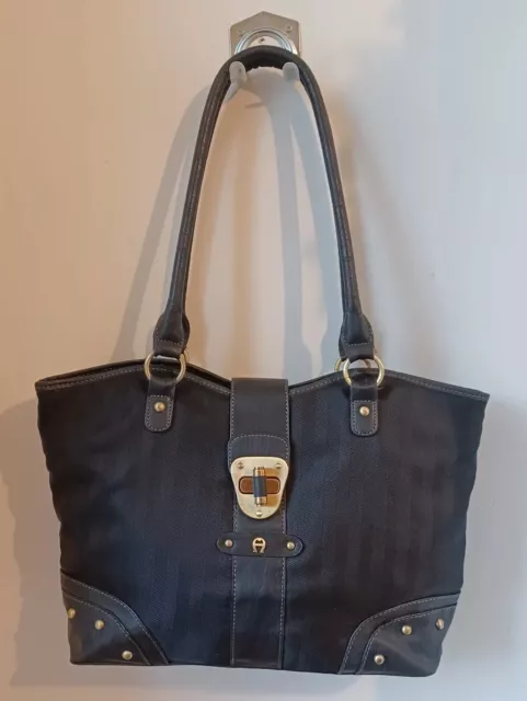 Etianne Aigner Black Tote Shoulderbag  Large 13"x 16" Superb Condition.