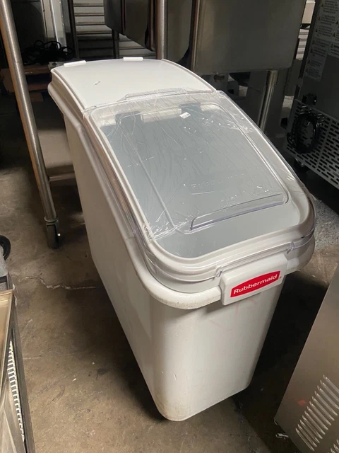 21 Gallon Ingredient Bin NEW Lid & Scoop On Wheels NSF Rubbermaid 3600 #7880