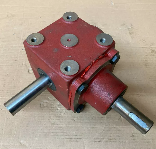 L-Getriebe Winkelgetriebe ratio ca.3:1 WØ=25mm Streuer Mäher Säge comer industr