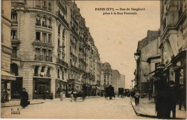 CPA PARIS 15e Rue de Vaugirard prise á la Rue Fourcade (66024)