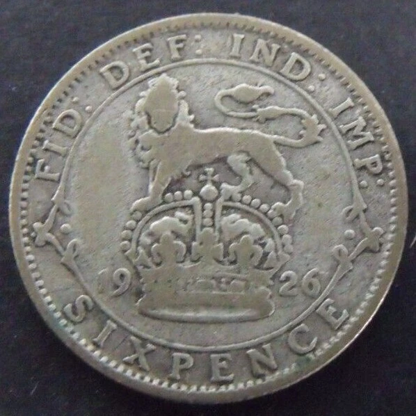 1926 GEORGE V SILVER SIXPENCE  ( 50% Silver )  British 6d Coin.   815
