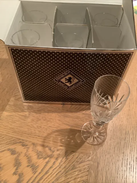 EDINBURGH Hand  Cut Lead Crystal Champagne Glass / Flute - 16.5 Cm X 6