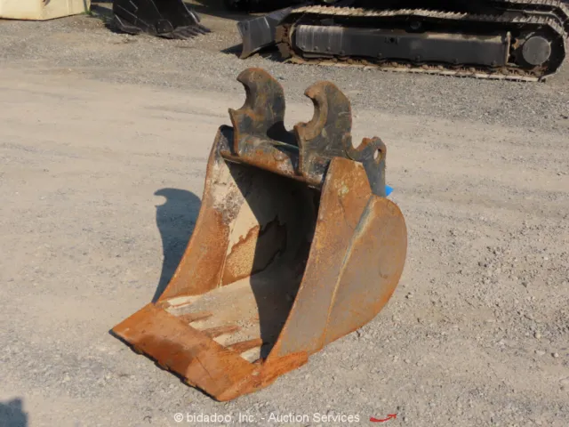 Kubota K7427A 24" Clean Out Bucket Attachment For Excavator bidadoo