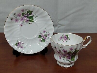 Queen Anne PURPLE FLOWERS Lilac Violets Bone China England Coffee CUP SAUCER Set