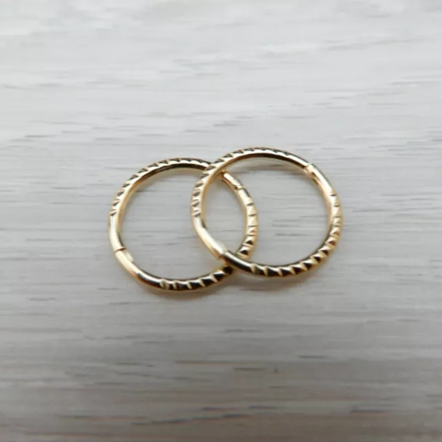 Brand New Solid 9ct Yellow Gold Hinged 10mm Twisted Sleeper Earring (9ct 375 9k)