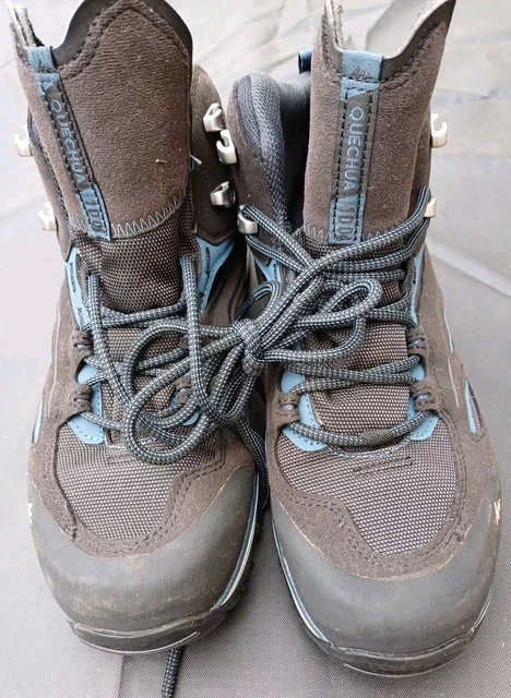 quechua walking boots