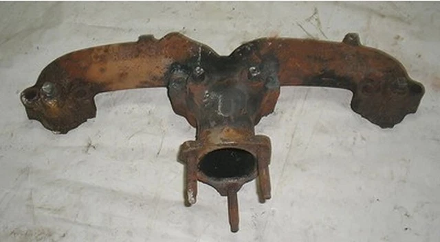1982 GM Chevy 5.7L 350 Set Of Center Dump Exhaust Manifold Right Left